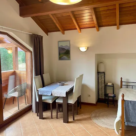 Spacious Penthouse In Pirin Golf And Country Club, And Pools Are Not Included * 拉兹洛格